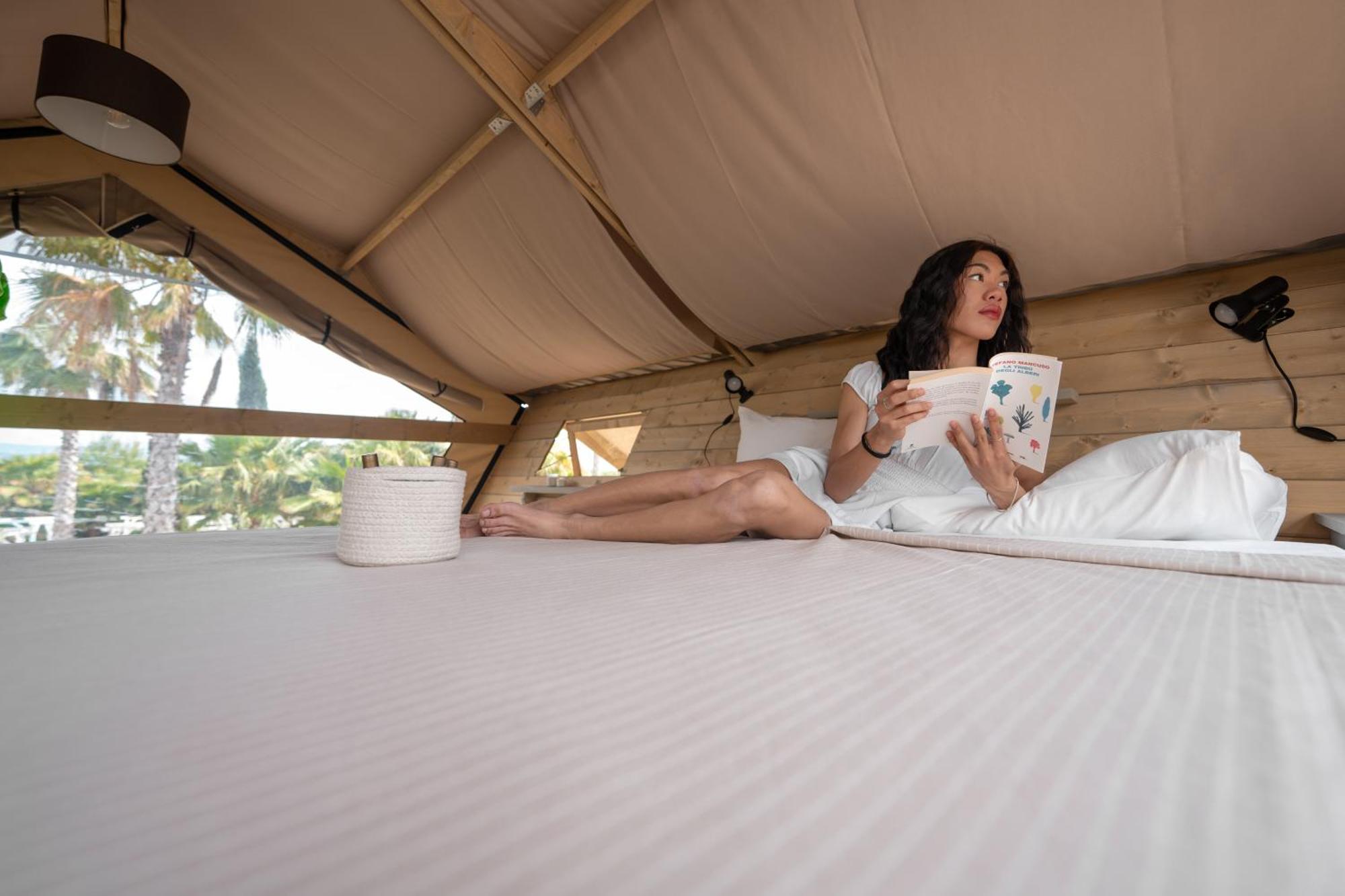 Agriglamping Butterfly House Sardegna Hotell Olmedo Exteriör bild