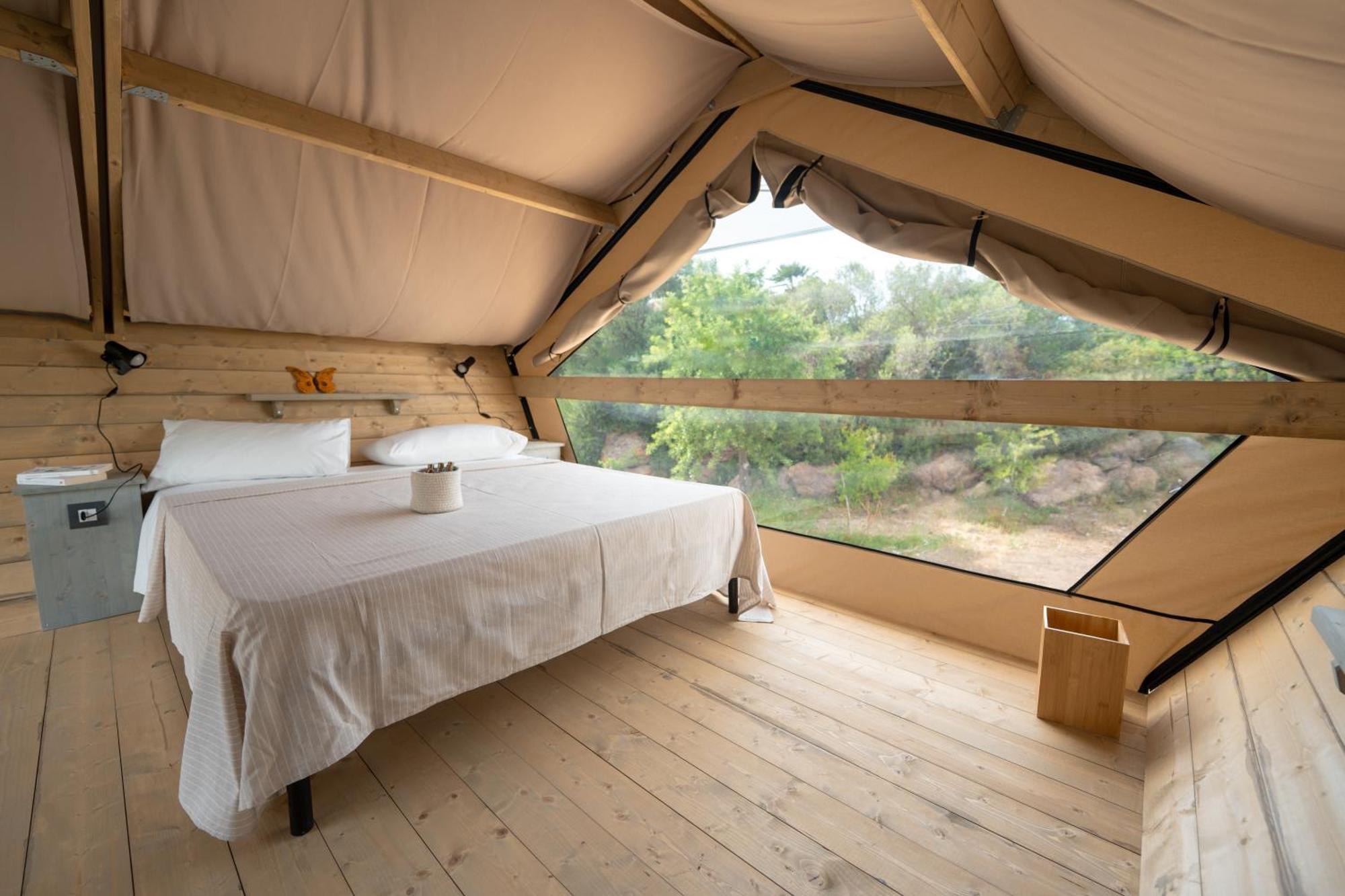Agriglamping Butterfly House Sardegna Hotell Olmedo Exteriör bild