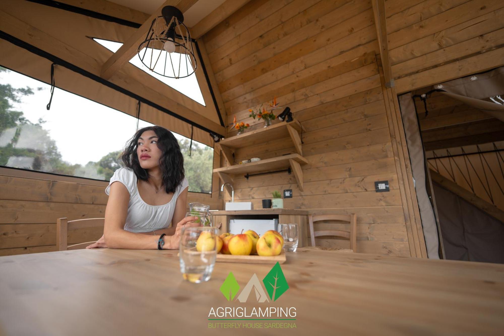 Agriglamping Butterfly House Sardegna Hotell Olmedo Exteriör bild
